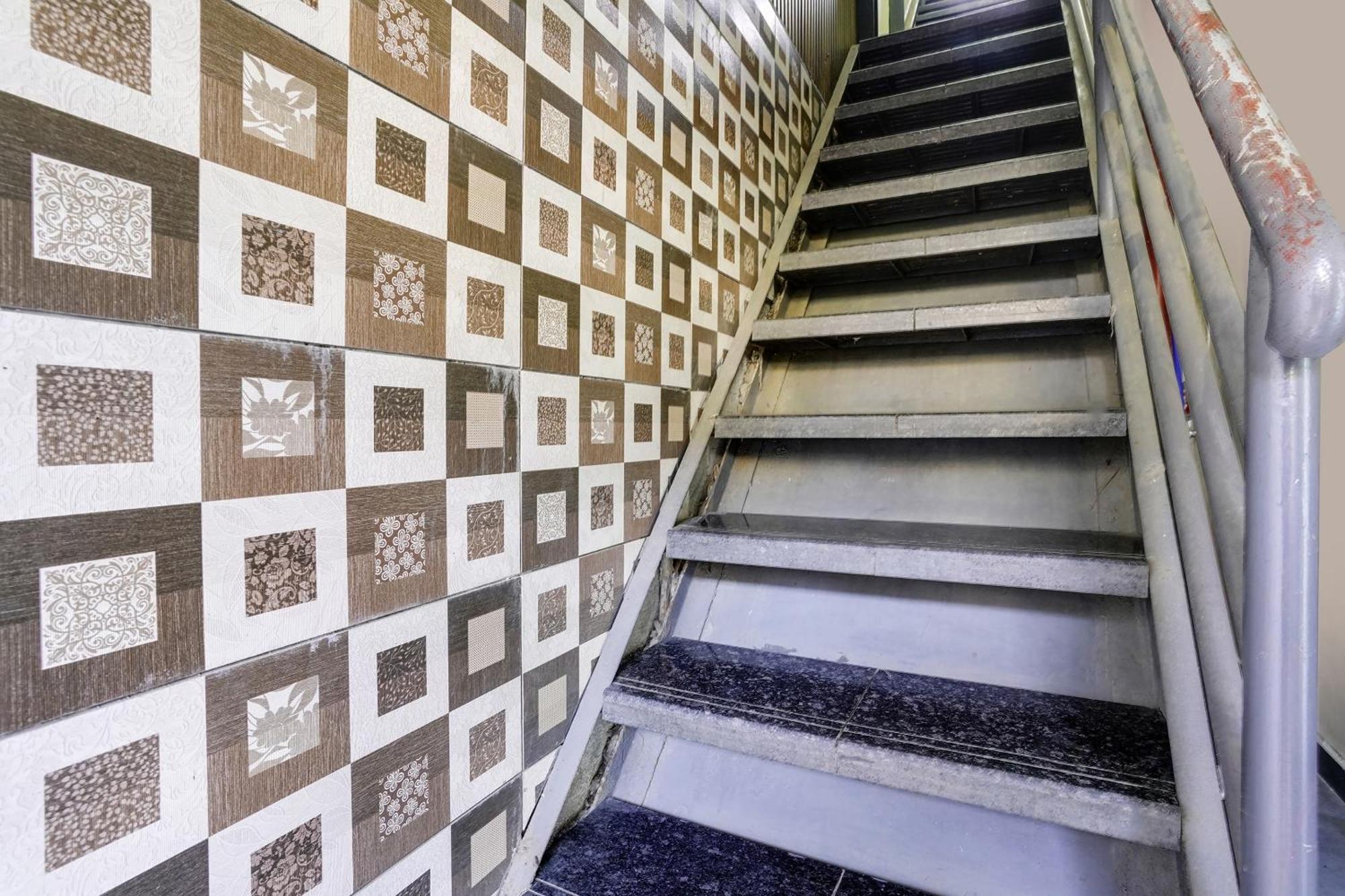 Hotel O Ashwi นาวีมุมไบ ภายนอก รูปภาพ